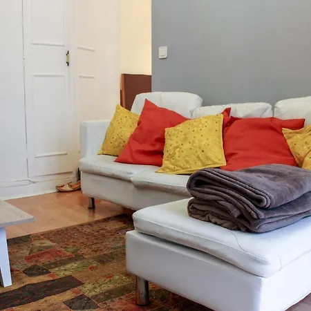 Nice & Cozy 700m From The Sacre-coeur *